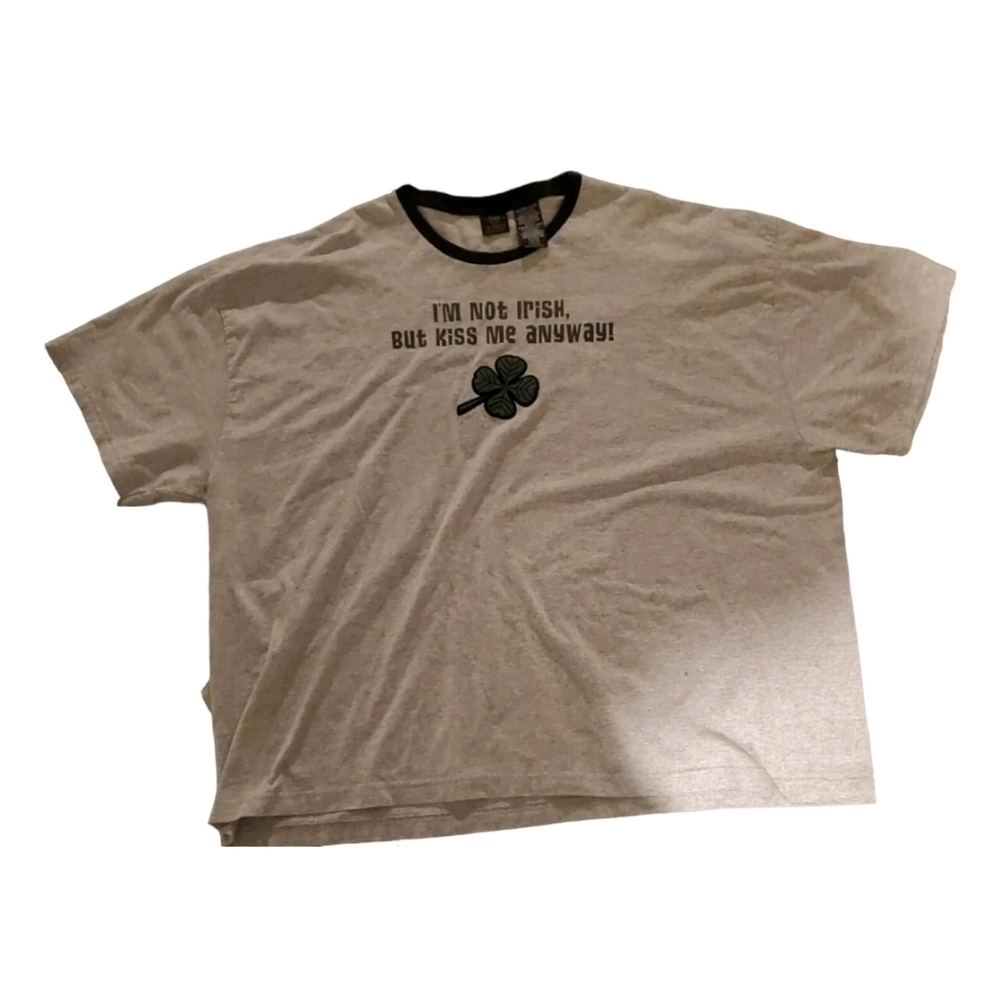 Gray Graphic Tee - Short Sleeve